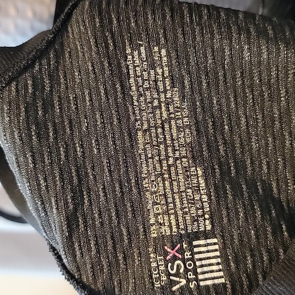 VSX Victoria's Secret Sport Textured Work Out Tank Size M - Picture 4 of 4